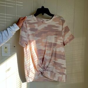 Como Vintage Tee